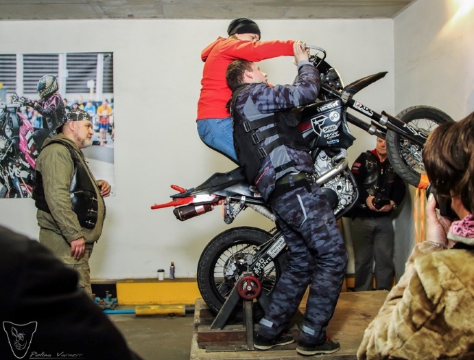 Мотошкола Мотополигон Программа: Контраварийная подготовка